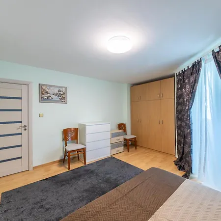 Apartment Oasis With 2 Bedrooms Varna